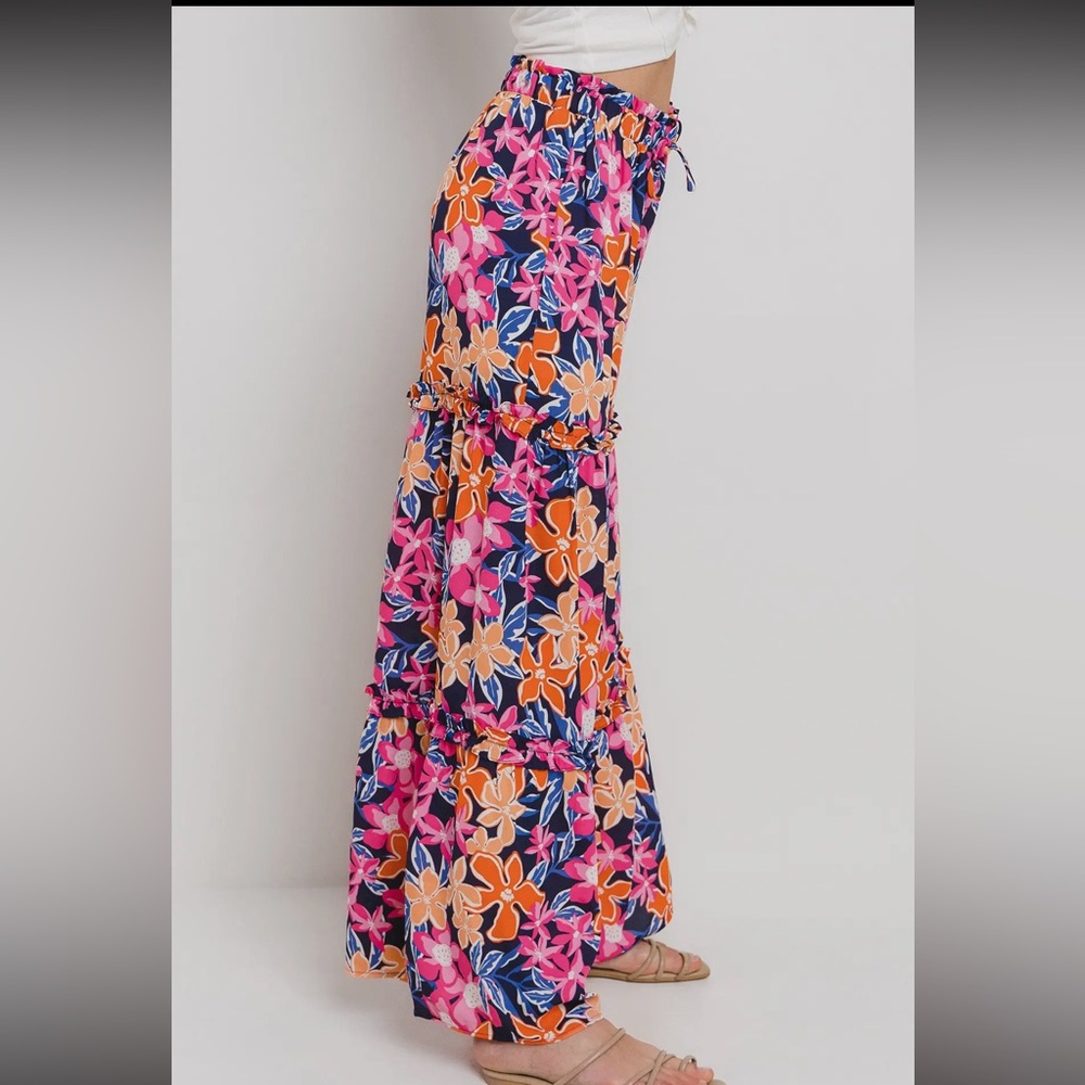 30 Floral Print Ruffled Tiered Pants - Picture 6 of 6